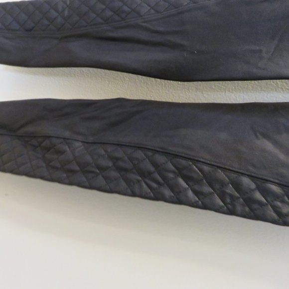 NWT SPANX QUILTED FAUX LEATHER VERY BLACK LEGGINGS - Picture 7 of 10
